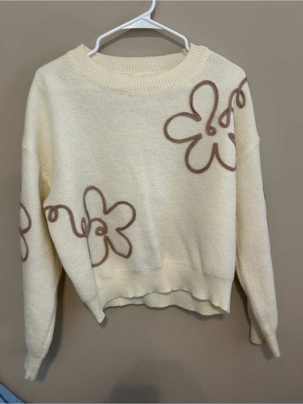 debut Cream Crewneck Sweater with Brown Floral Outline